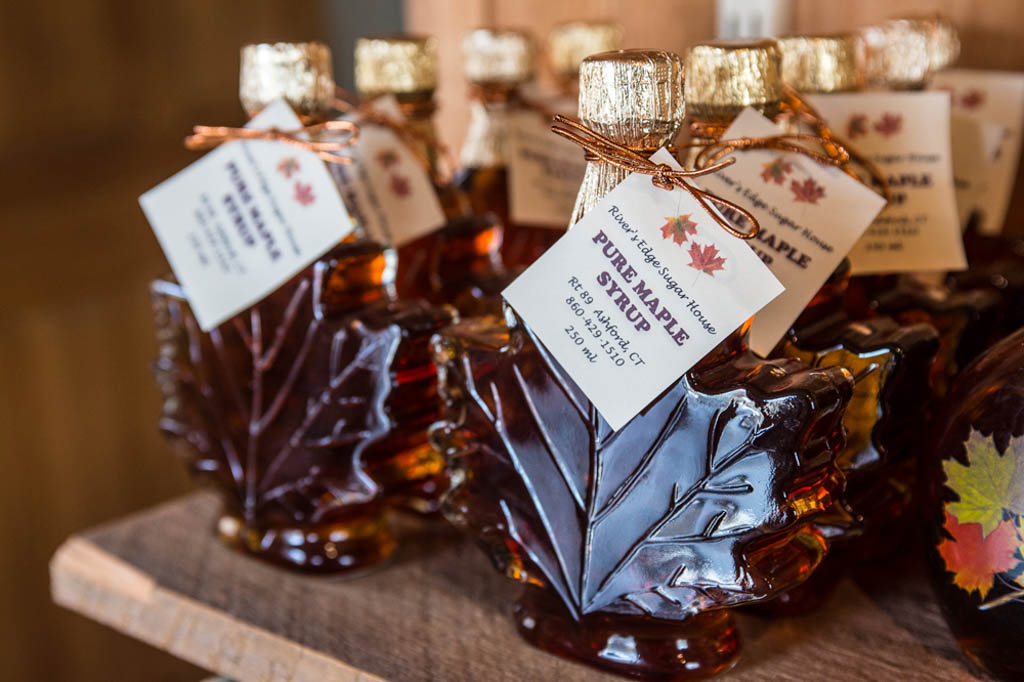 CT Maple Syrup in Glass Decanter - Image 2